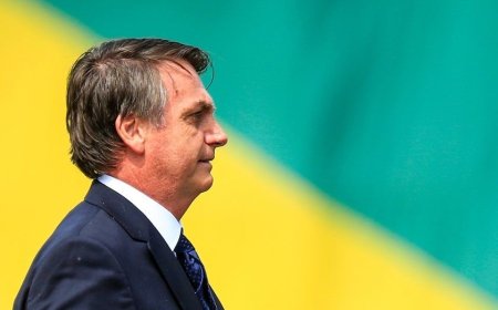 PGR Aponta Bolsonaro como Líder de Tentativa de Golpe e Pede Condenação de Até 43 Anos