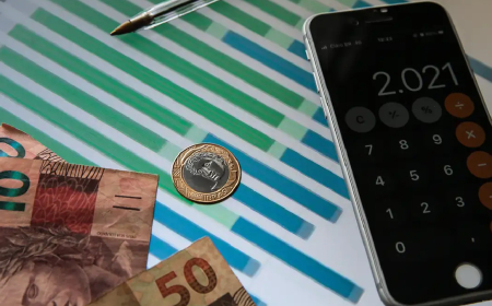 Celulares contribuem para aumento de pessoas com dinheiro na poupança