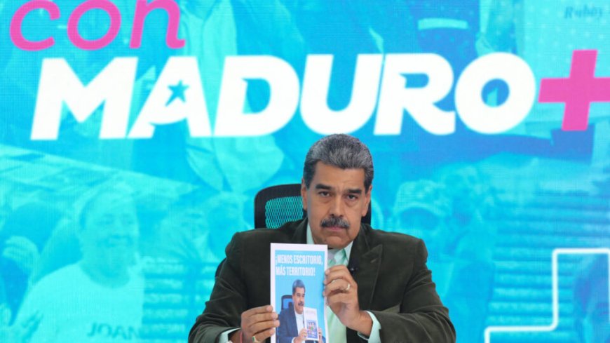 Regime de Maduro persegue economistas que escancaram crise na Venezuela