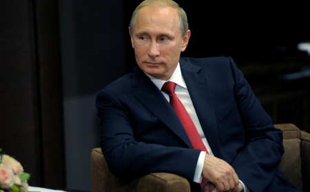 Rússia envia navios de guerra para escoltar petroleiro venezuelano