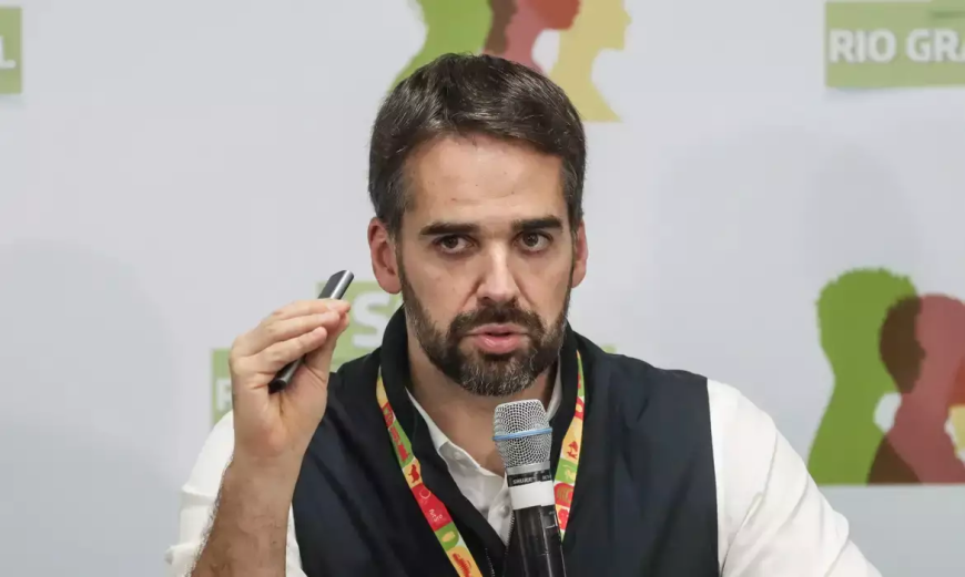 Eduardo Leite classifica ação dos Estados Unidos contra a Venezuela como "inaceitável" mas reitera críticas a Maduro.