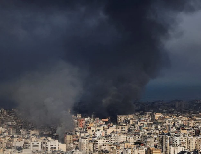 Irã lança nova onda de mísseis contra Israel após declaração de Trump