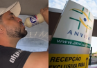 Anvisa analisa vídeos de pessoas bebendo detergente Ypê e pode adotar medidas jurídicas